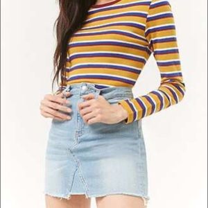 Frayed hem denim mini skirt